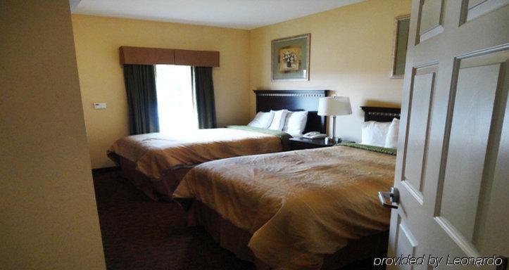 Red Roof Inn & Suites Wilson Habitación foto