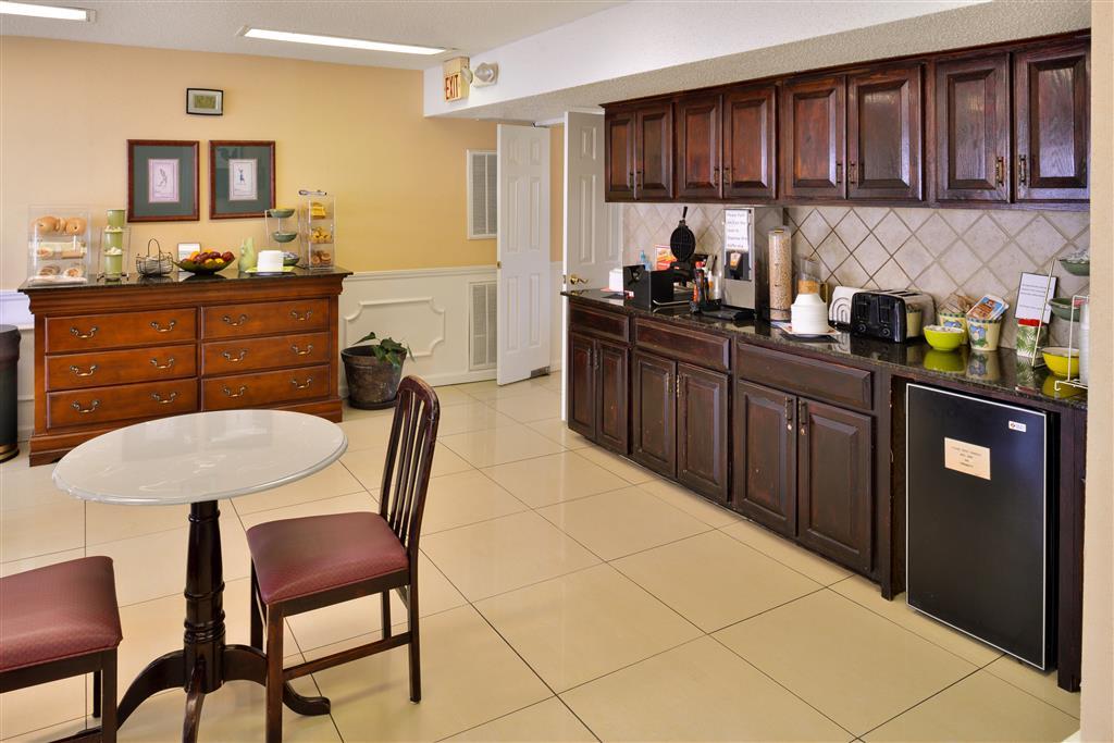 Red Roof Inn & Suites Wilson Restaurante foto